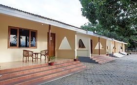Reddoorz Near Baluran National Park